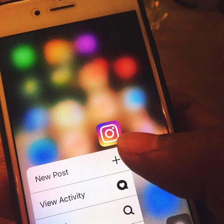 Jak pisać fajne oryginalne komentarze do zdjęć na Instagramie
