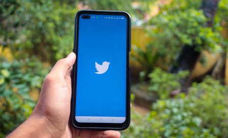 Jak przeglądać Twittera bez rejestracji i logowania
