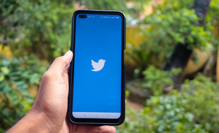 Jak przeglądać Twittera bez rejestracji i logowania