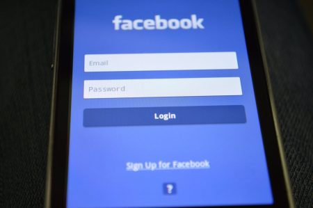 Jak skonfigurować facebook logowanie przez Google