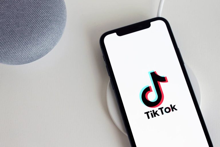Jak skontaktować się z TikTok Polska