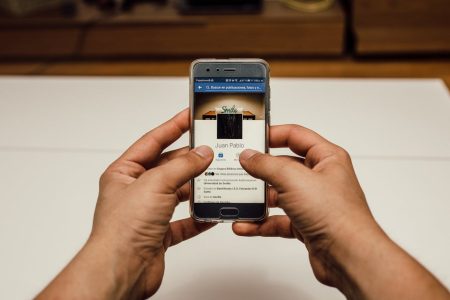 Jak odzyskać konto na Facebooku bez maila i telefonu